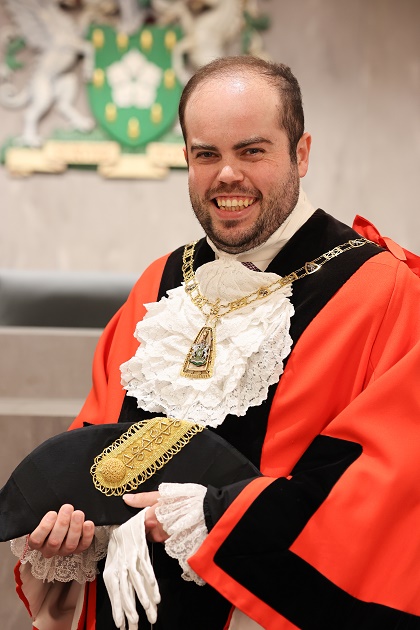 Mayor's portrait photo of Jonathan Andrews.
