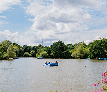 Boating lake in Crystal Palace Park @Liz Isles